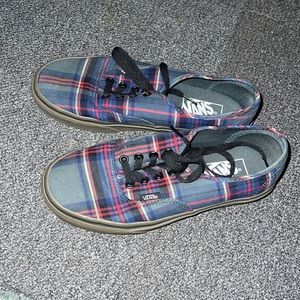 Size 7 woman’s vans